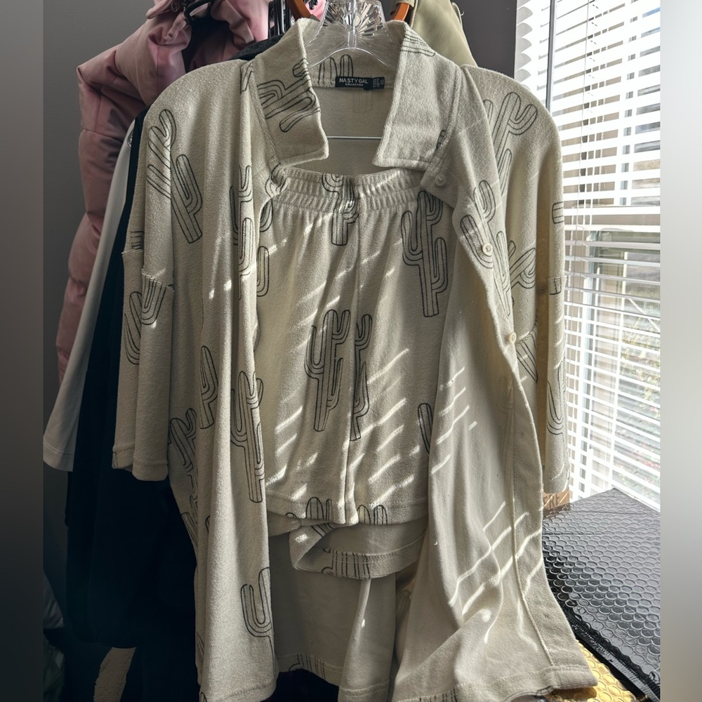 Nasty Gal Cactus terry set- L (top & bottoms)